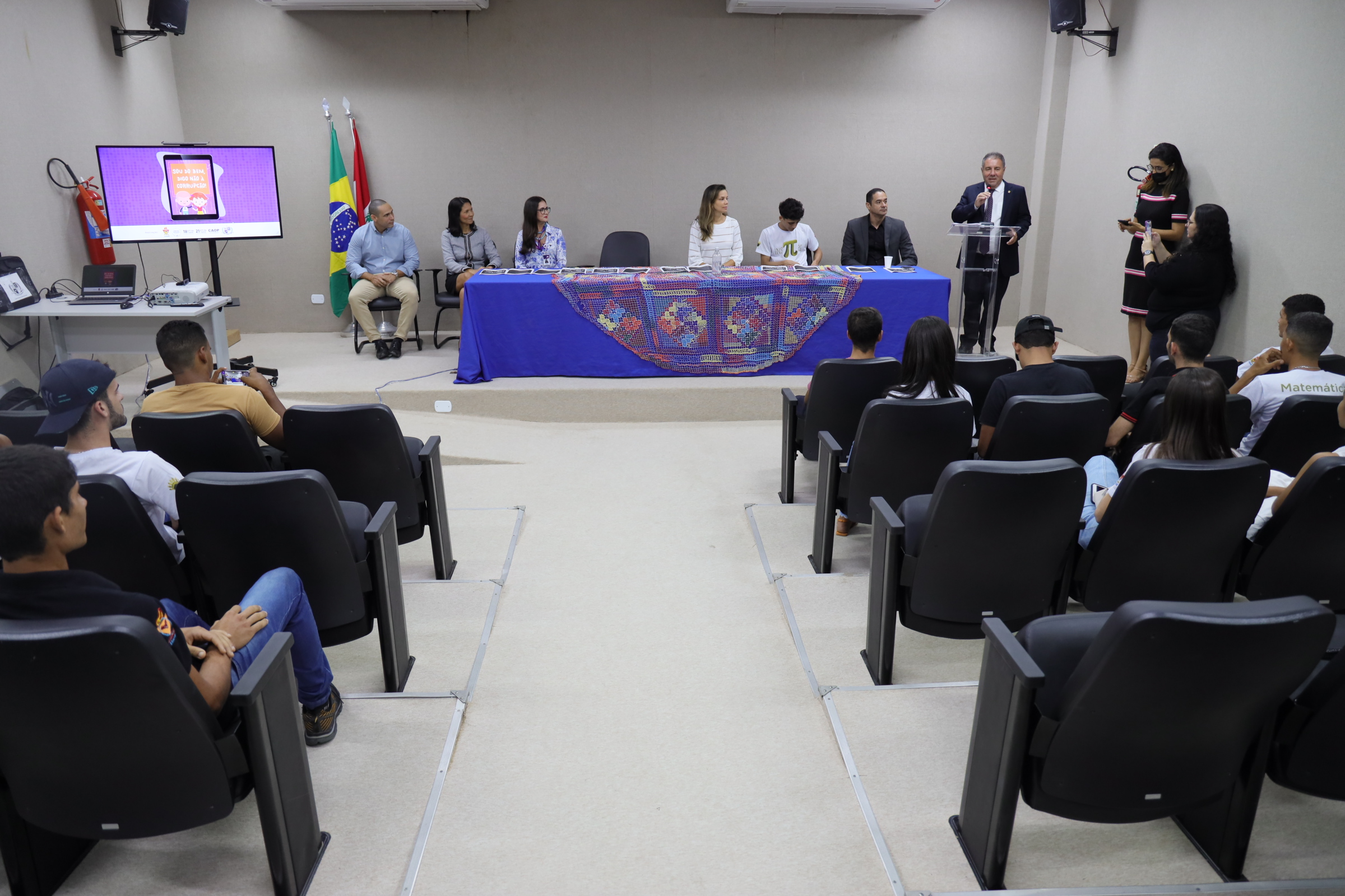 20221024140435_6N6A3982