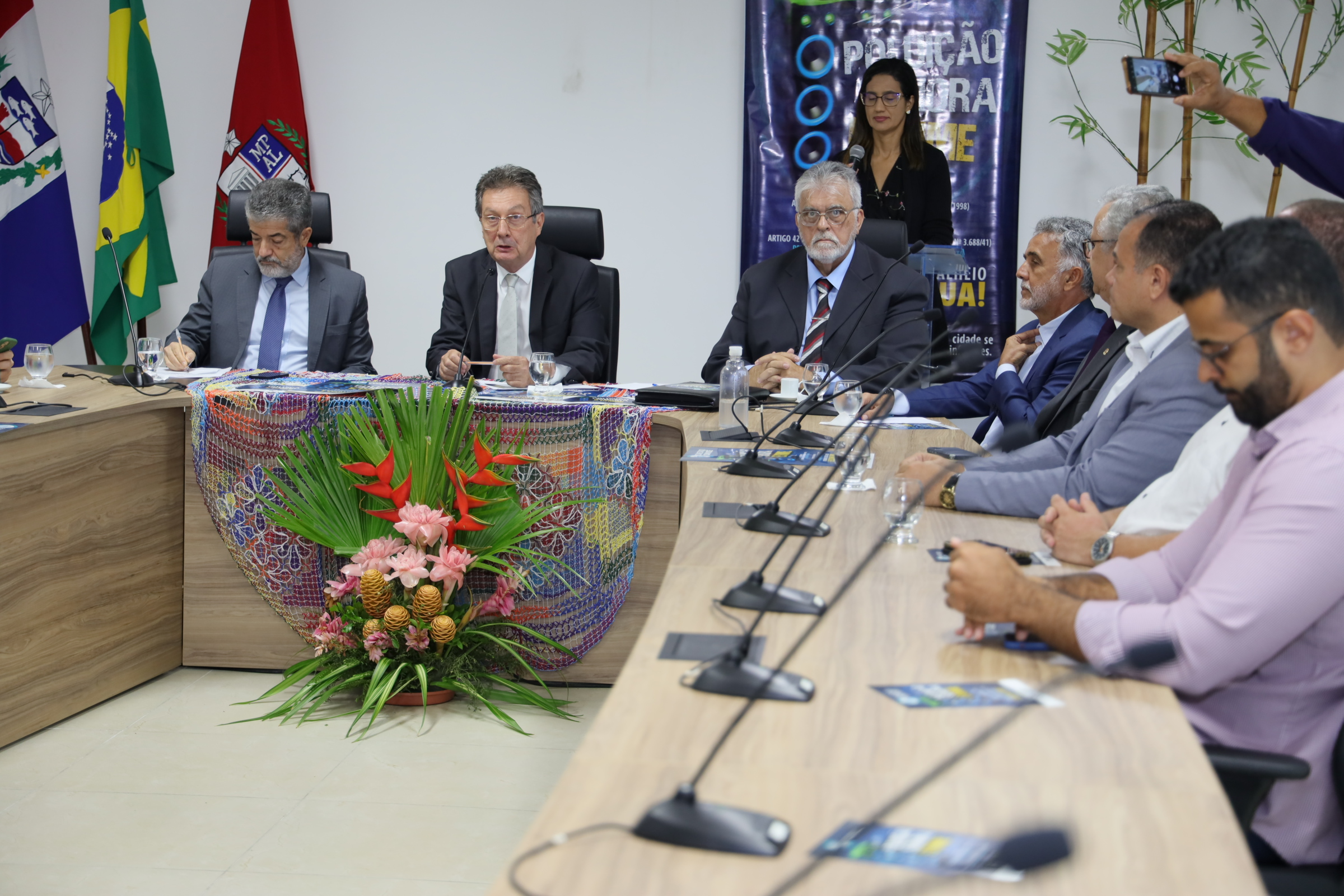 20221108102636_6N6A5097