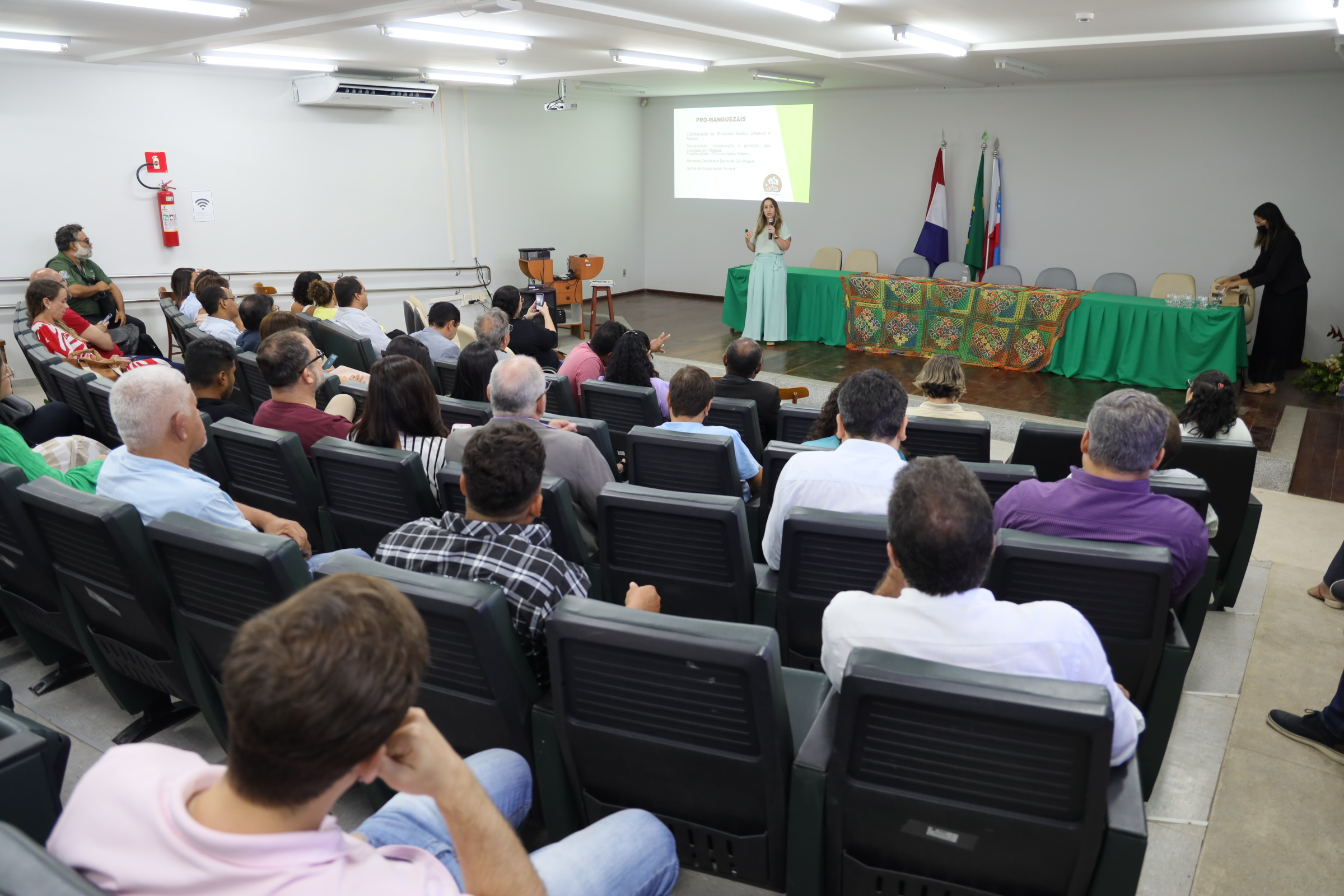 20221116111708_6N6A5784