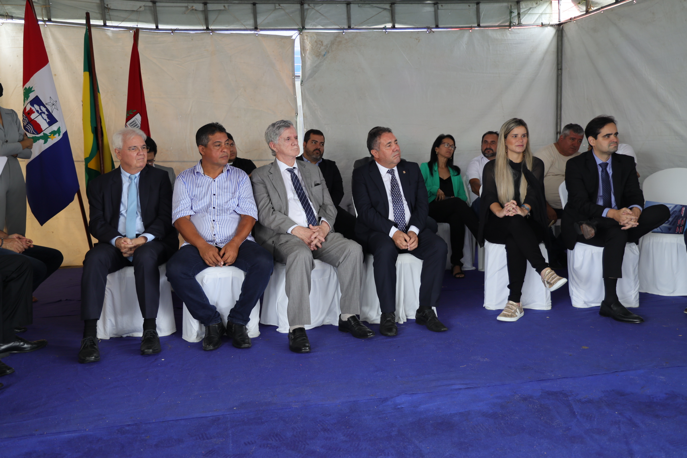 20221205110427_6N6A6633