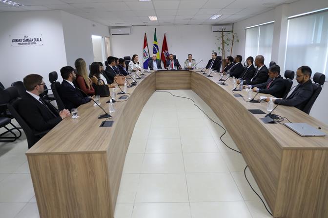 Visita dos novos Juízes 10.01 (1)