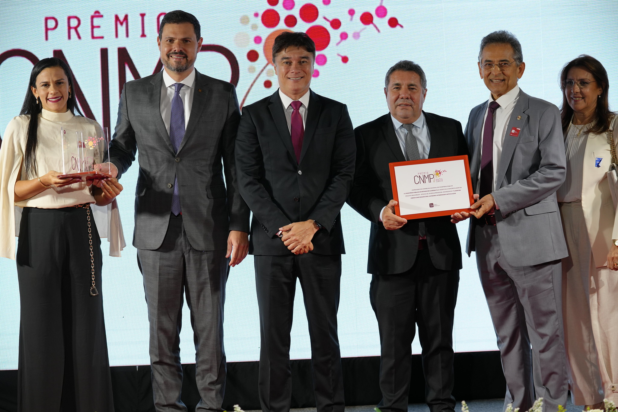 53361811997_025762469d_k