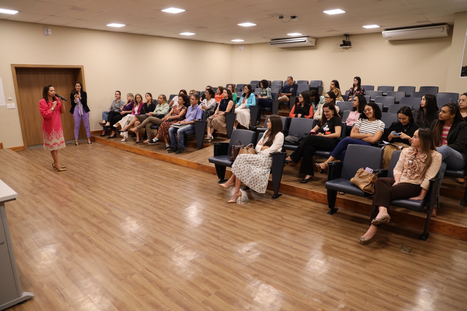 2024-08-26 at 10.54.45.agosto lillas (10)