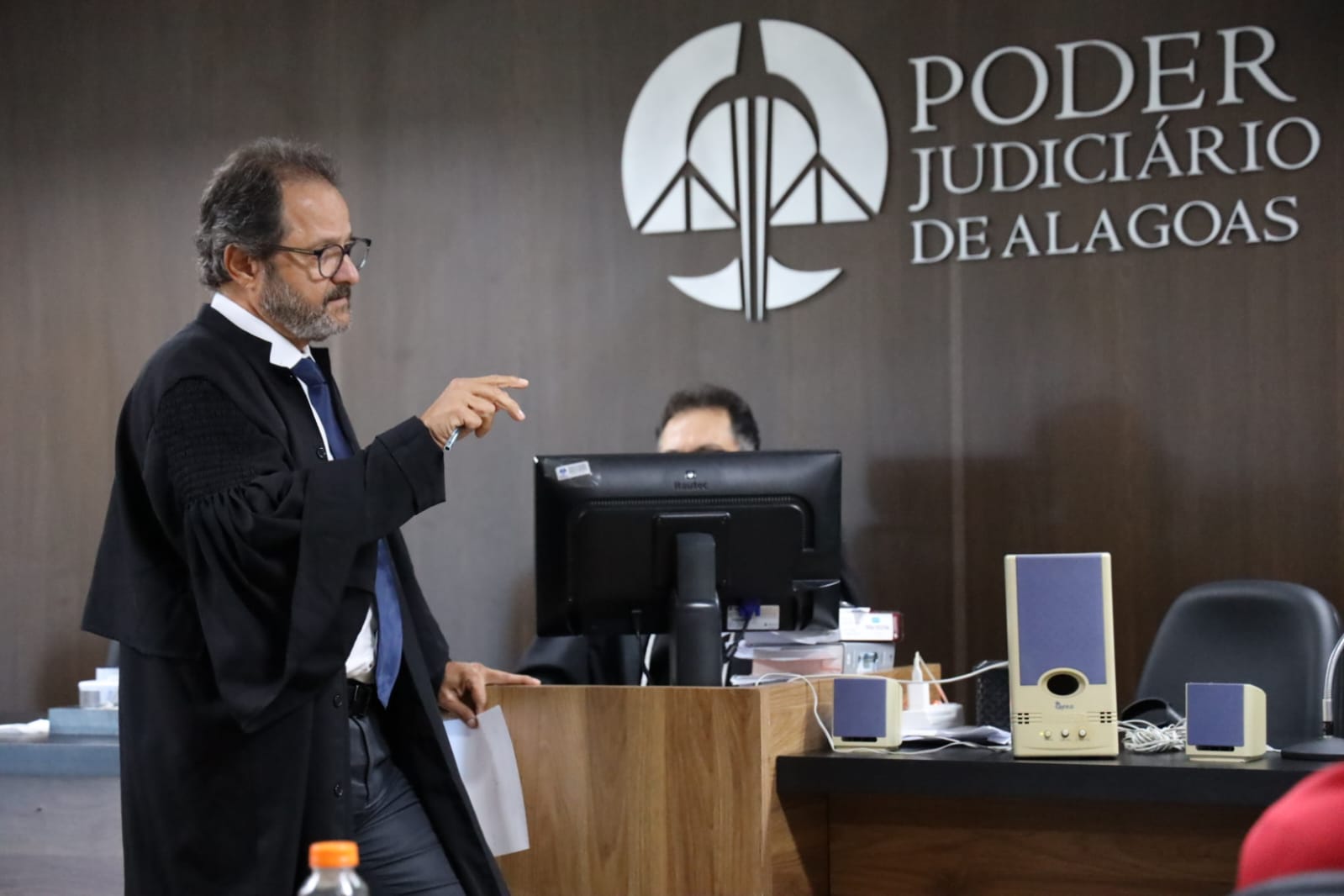 180502d6-ab4f-4cfa-b299-aa285e73247b