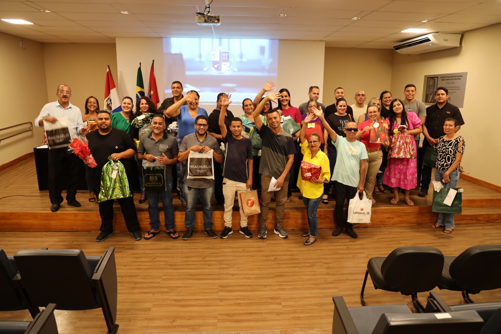 624e35c1-dd1b-4c5e-b1f1-2342afc697ed