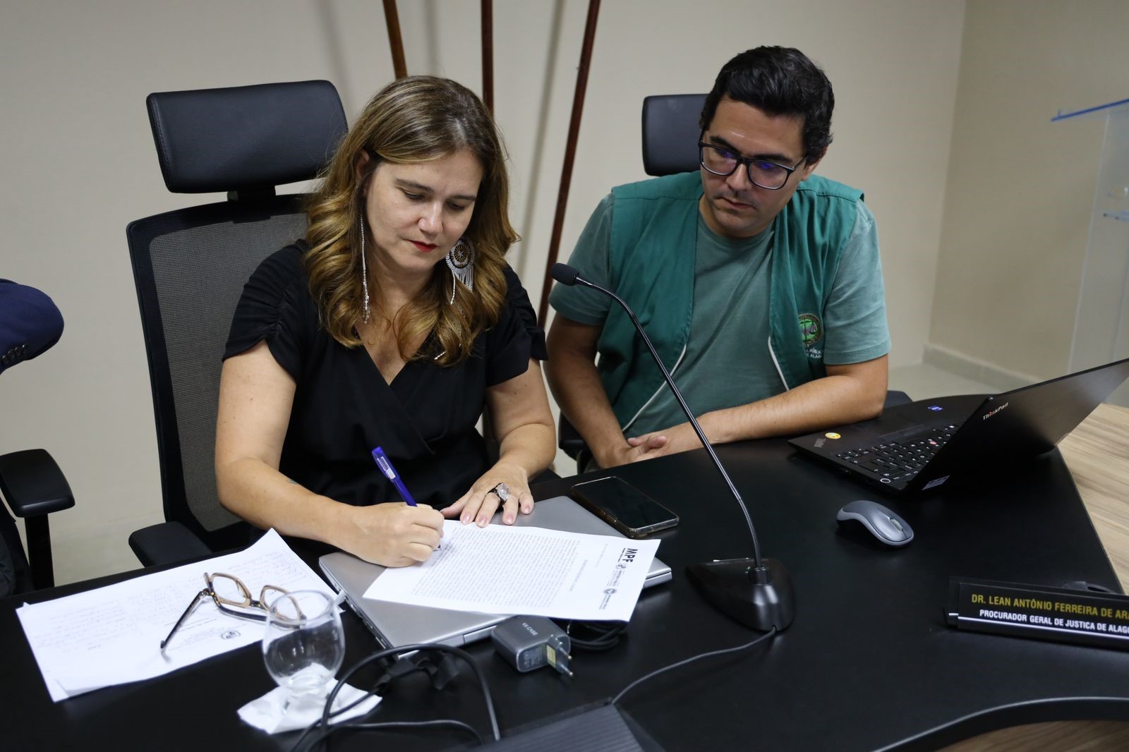 8db6741d-f056-4fbc-a2a3-fb40c4bd2d4f