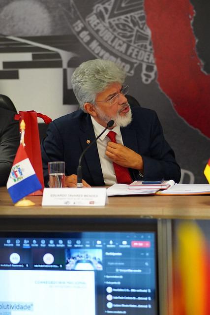 7ee04ff5-adb5-404a-a776-6461c3dad116