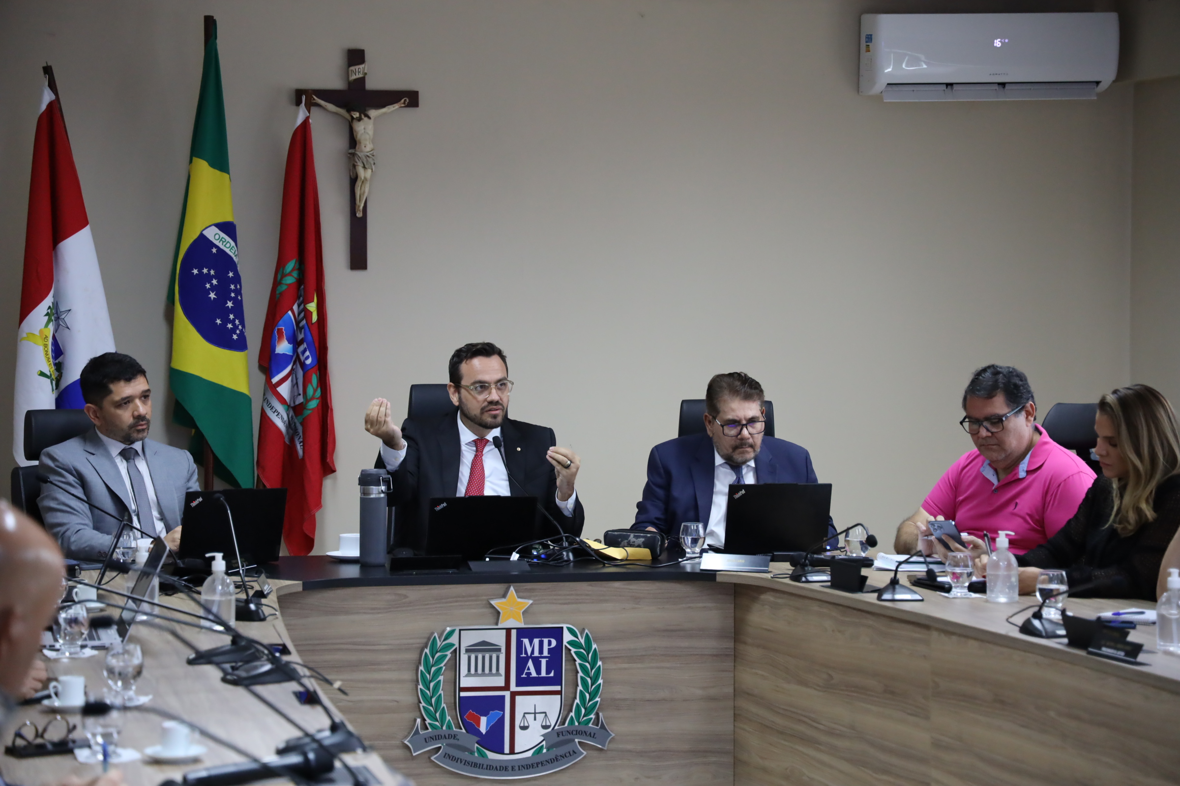 dr lucas 31.03 (7) – Copia