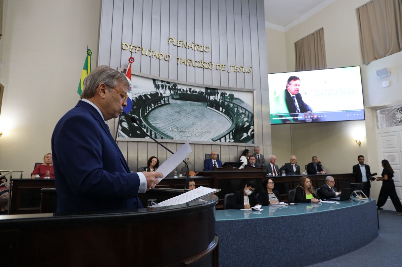 WhatsApp Image 2025-10-24 at 11.33.00 (1)