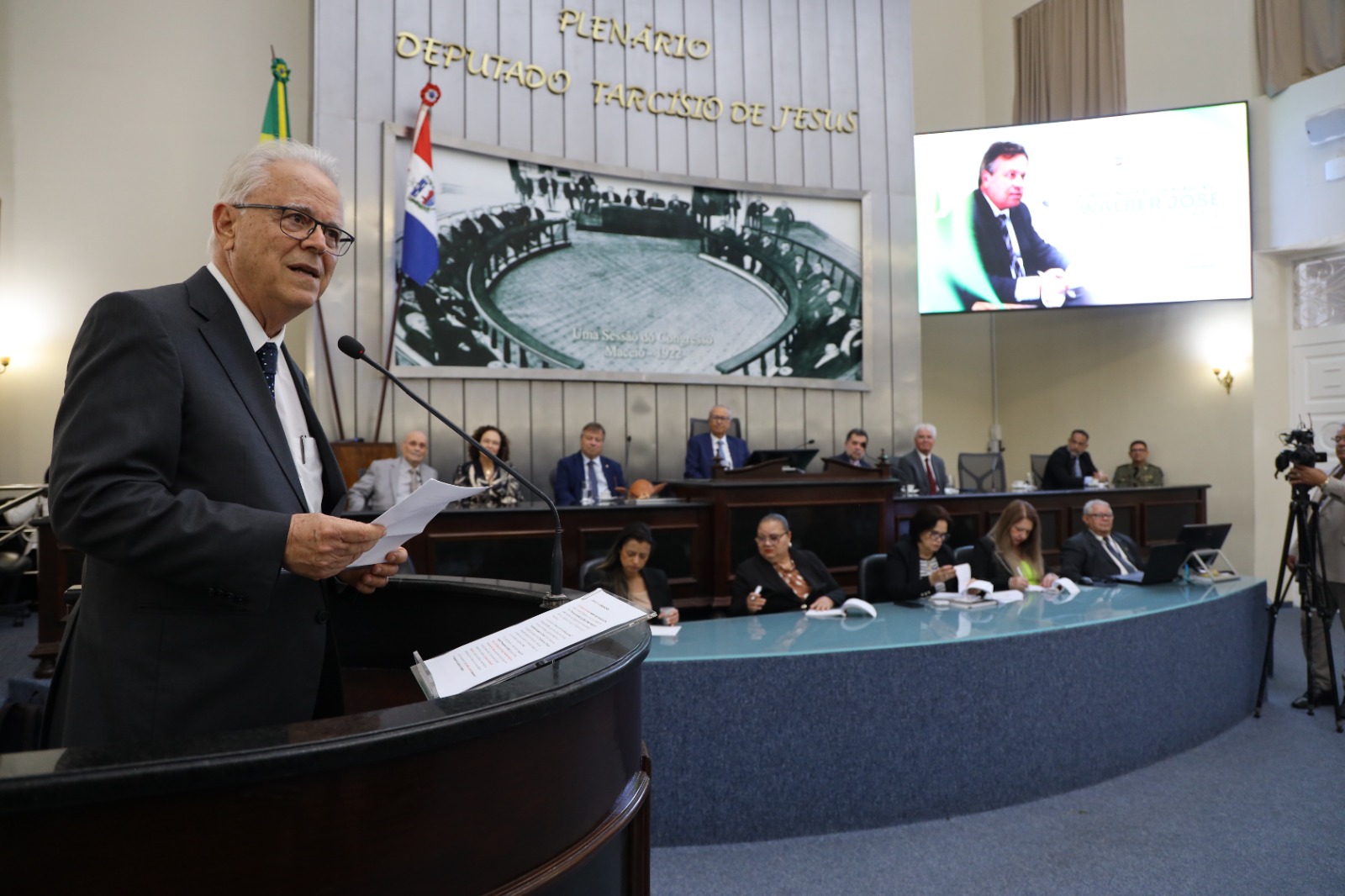 WhatsApp Image 2025-10-24 at 12.20.18 (4)