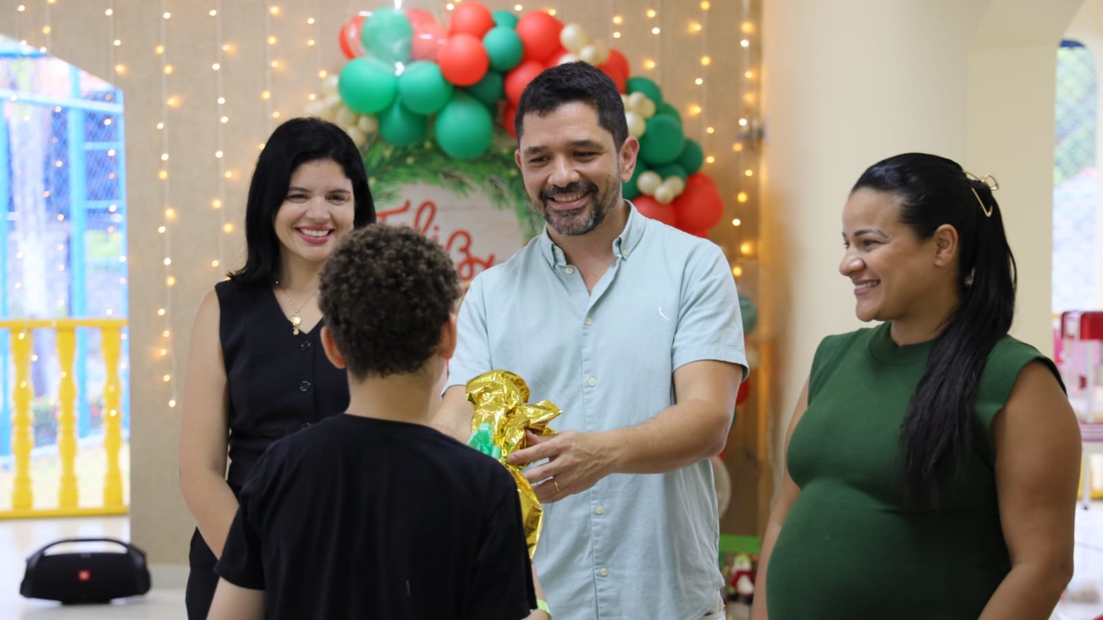 Com apoio do MPAL, crianças vítimas e testemunhas de violência recebem presentes e têm dia de festa em celebração ao Natal