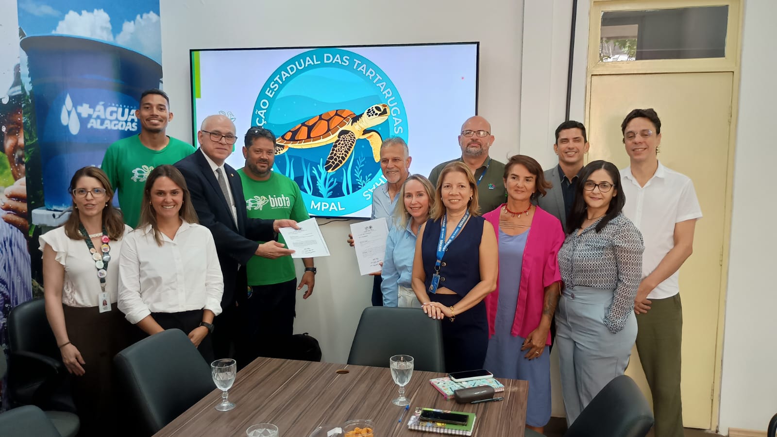 MPAL e instituições de defesa ambiental entregam Plano de Ação para Conservação das Tartarugas Marinhas à Semarh