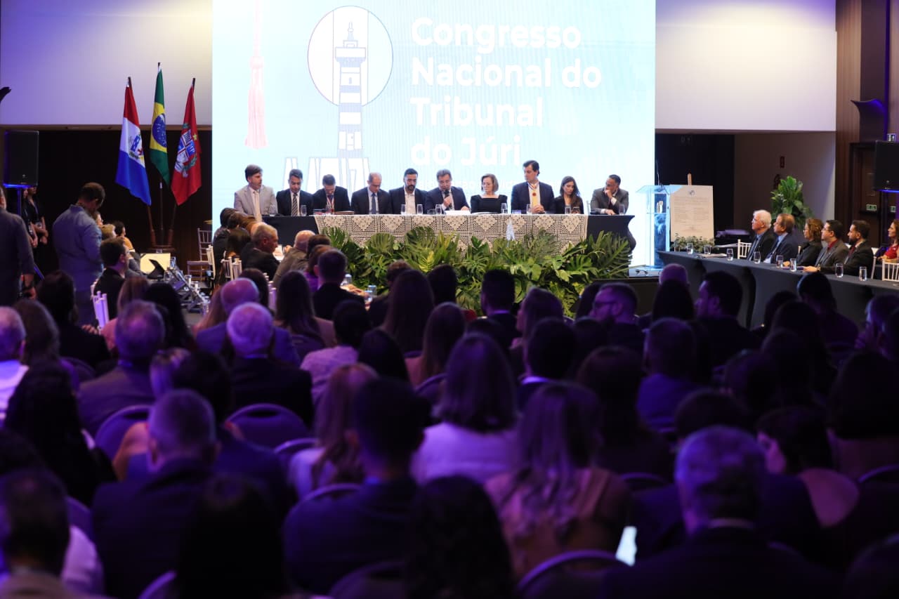 Defesa da vida e das vítimas marca abertura do Congresso Nacional do Tribunal do Júri em Maceió