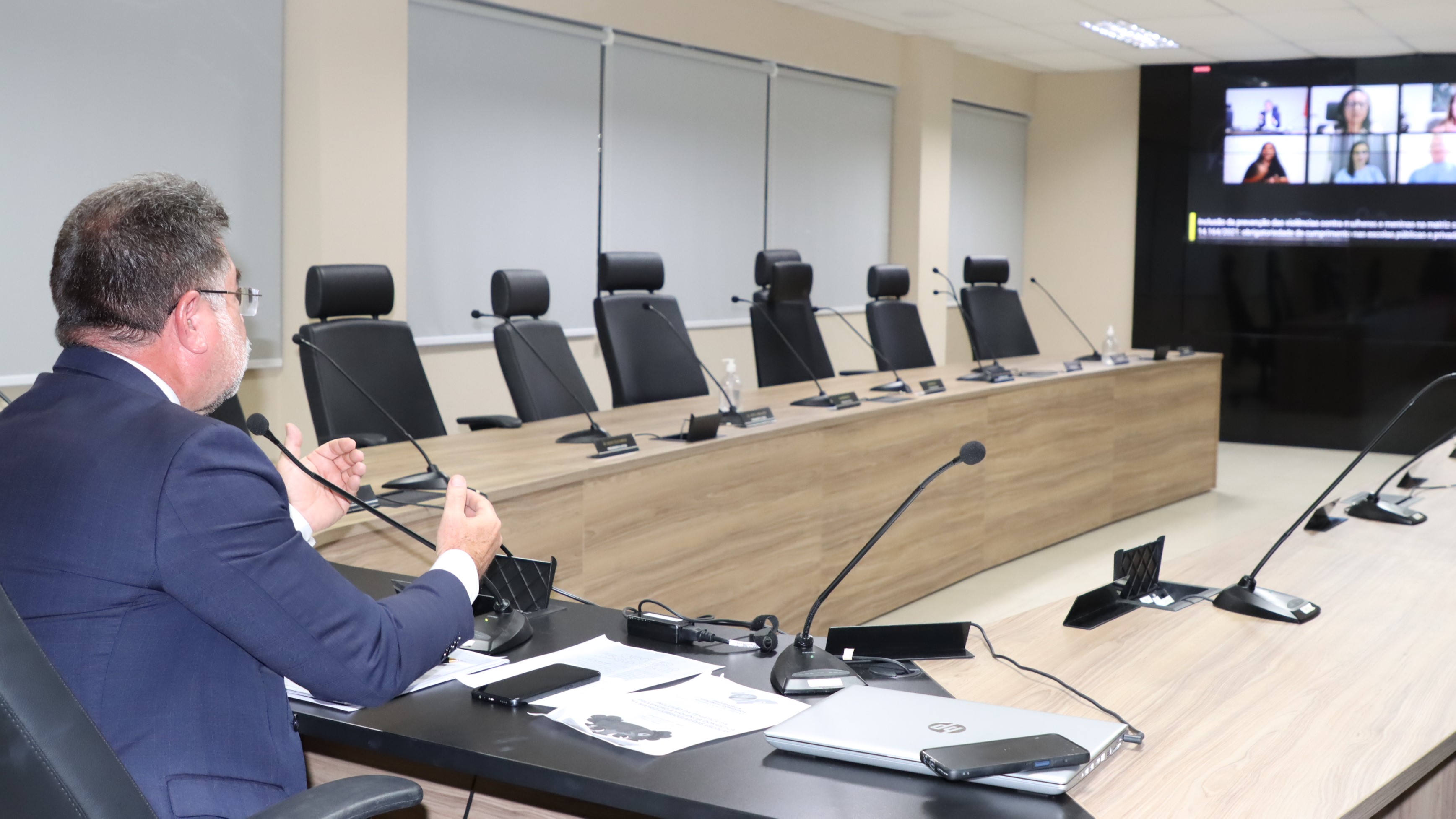 MPAL promove discussão sobre inclusão da prevenção das violências contra mulheres e meninas na matriz curricular das escolas de Maceió