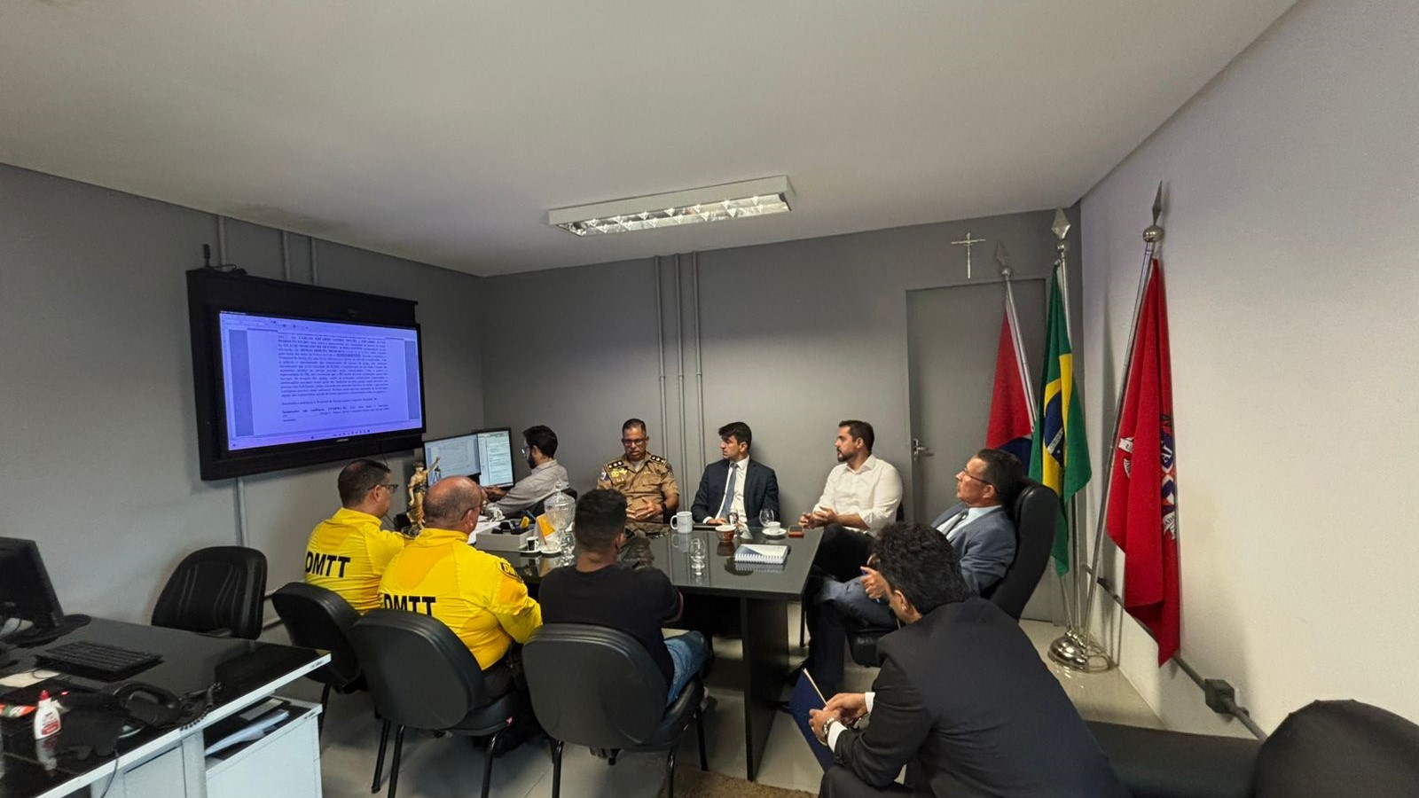 Ministério Público discute irregularidades na locação de motos aquáticas na orla de Maceió