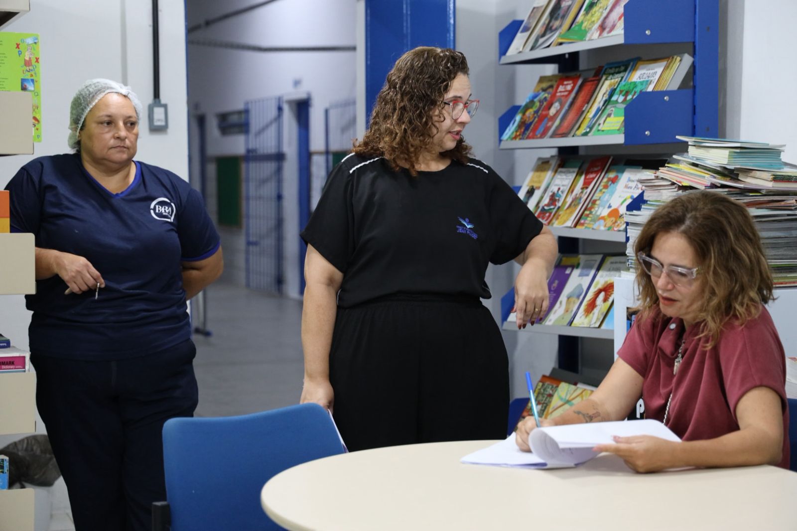 EJAI em Maceió: Ministério Público constata atraso na distribuição de material escolar e de fardamento e falta de profissionais de apoio para alunos com deficiência