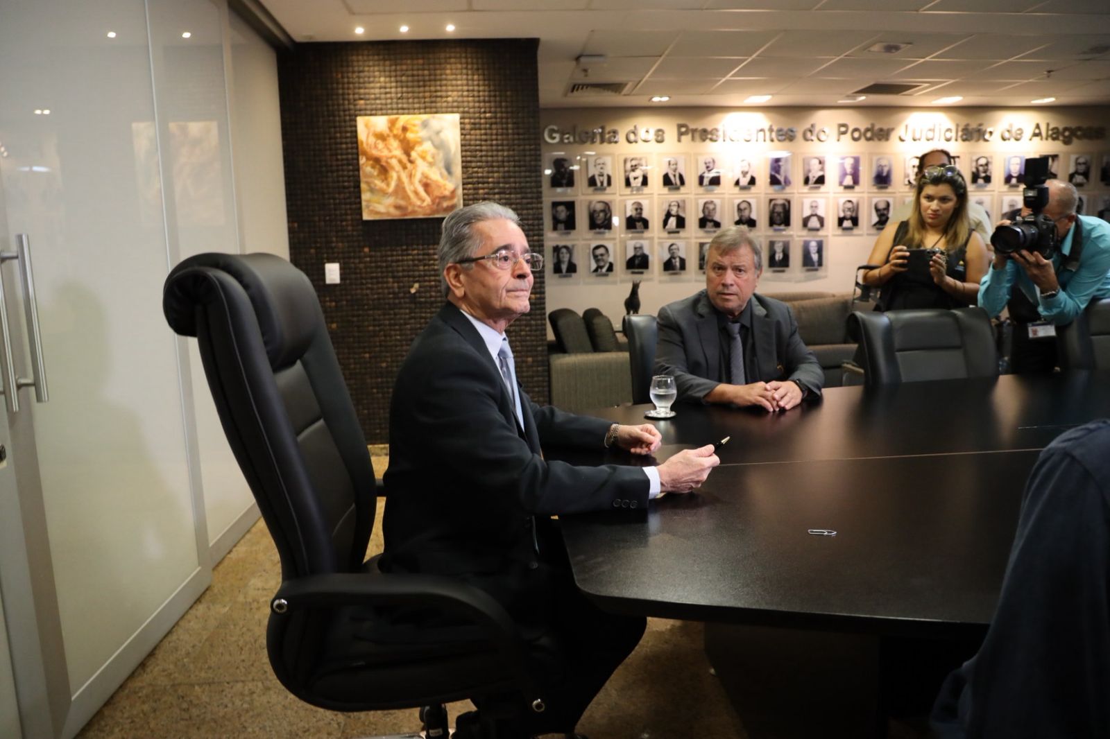 b2210e09-952c-416b-aa6a-3e2e32b12fe1