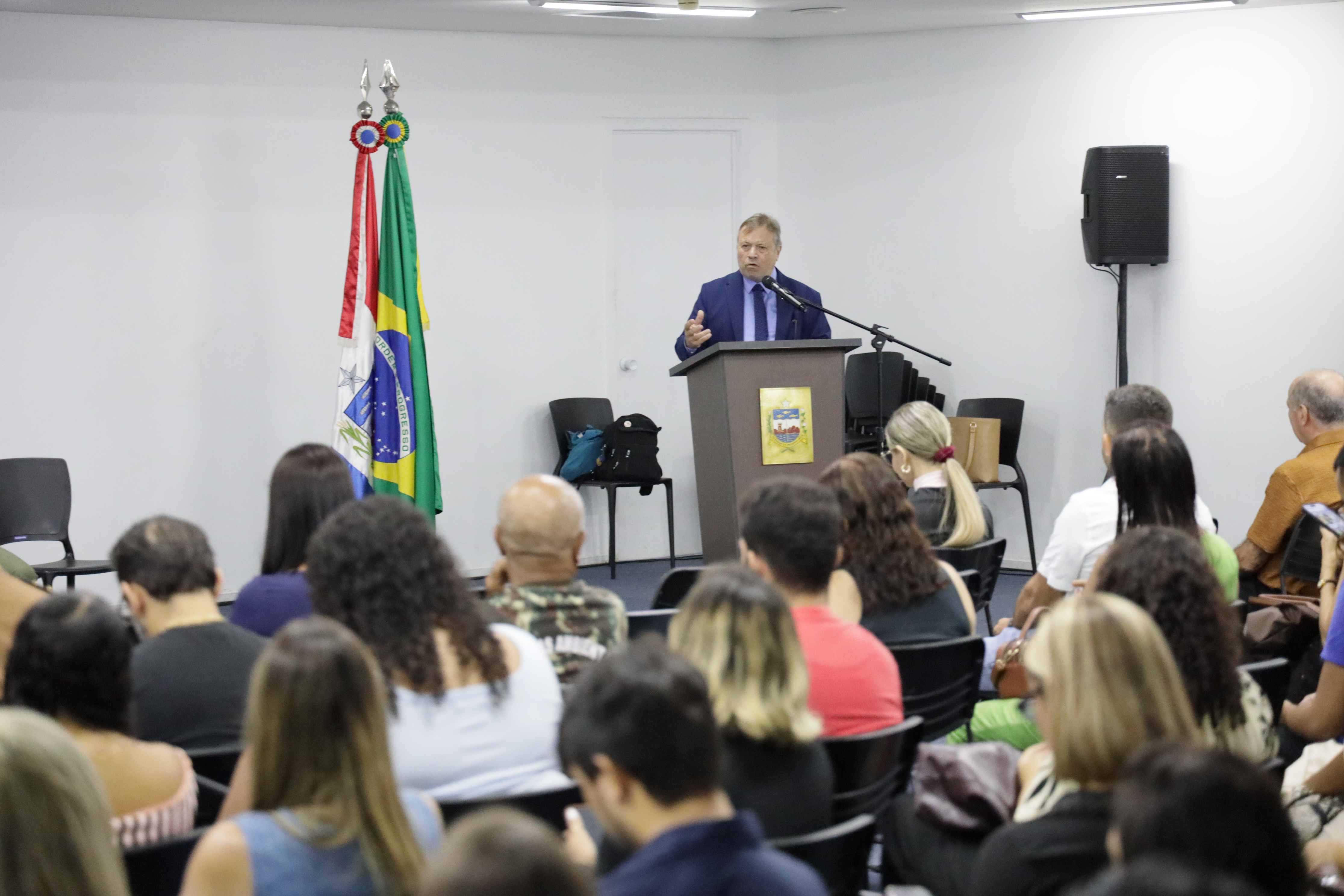 Subprocurador-geral do MPAL, Walber Valente, representa instituição no Prêmio Afrânio Menezes