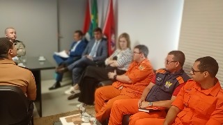 MPAL reúne forças de segurança e órgãos fiscalizadores para discutir fiscalização na venda de fogos de artifícios em Maceió