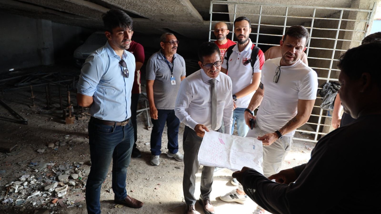 Ministério Público visita o Rei Pelé para averiguar obras e condições de funcionamento