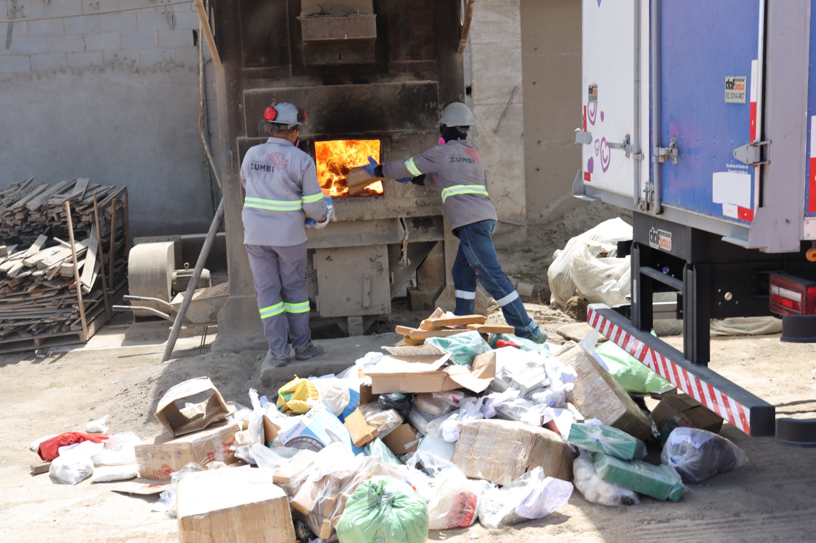 Ministério Público de Alagoas fiscaliza incineração de 700 quilos de drogas apreendidas em Maceió e Região Metropolitana