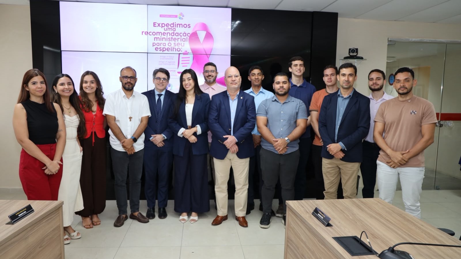 Estudantes de Direito da Uneal Maceió fazem visita técnica e conhecem funcionamento do Ministério Público de Alagoas